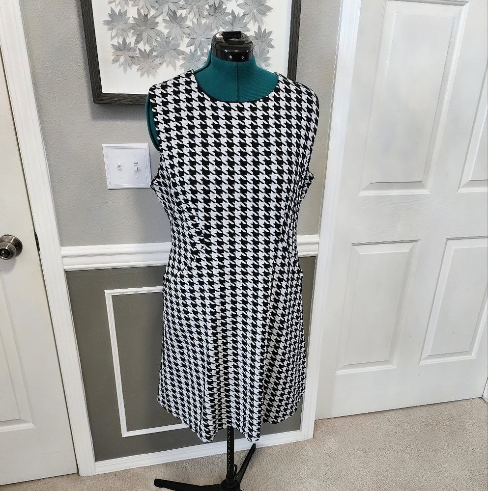 Houndstooth Knit Dress